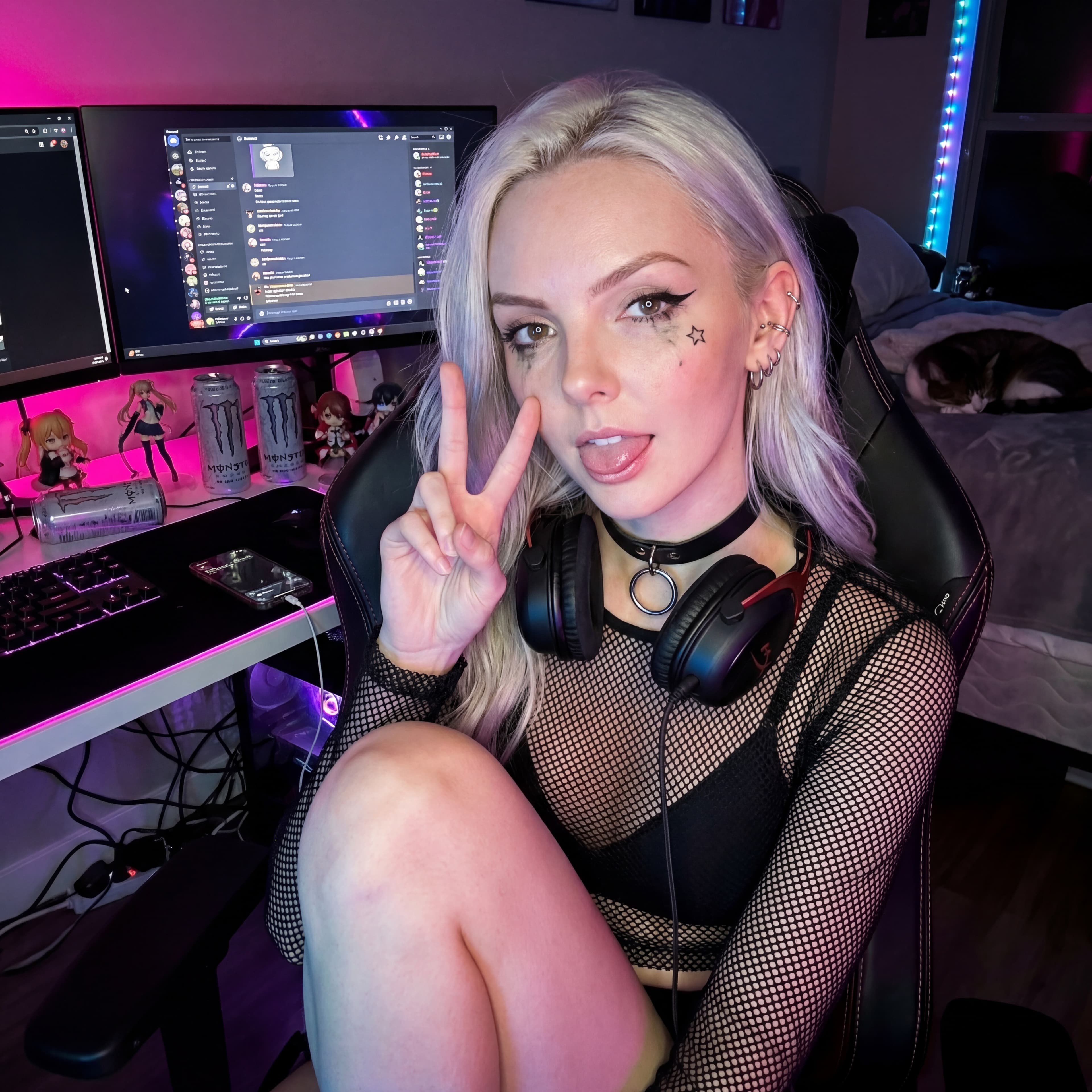 Zoe Mystique